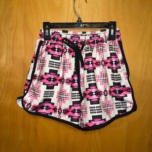 NWOT sterling kreek pink black Aztec shorts sz XS